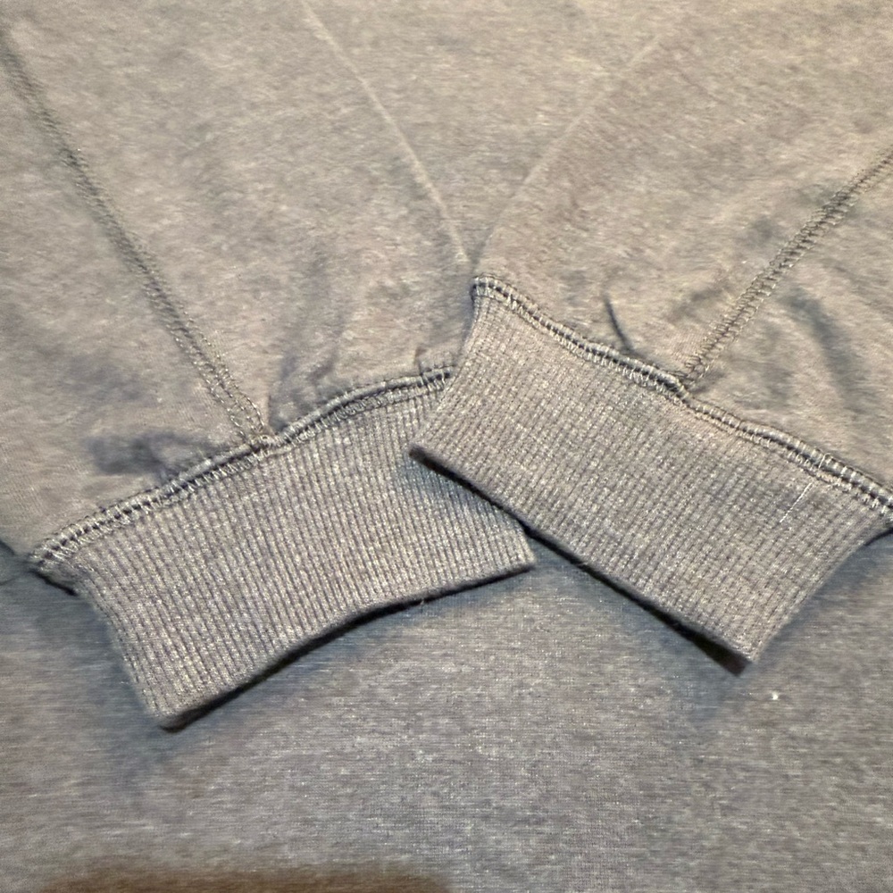 Wildfox Statement Sweatshirt Size XL NWT Gray - Picture 4 of 9
